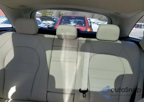 2017 Mercedes-Benz Glc 300 4Matic z USA, uszkodzony, nr VIN WDC0G4KB9HF118357